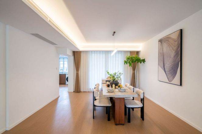 Spacious 3BR Apartment in Gubei with Green View (L10/L15)