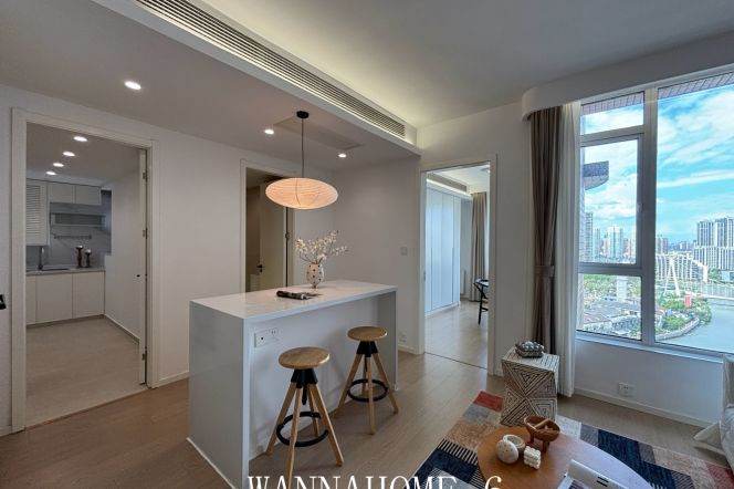 Spacious 1BR Apartment in Suzhou Creek North with River View (L13)