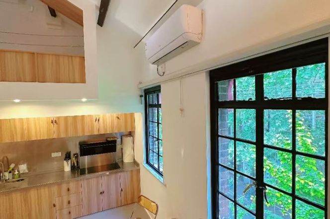 1BR Lane House in Old Xuhui with Terrace
