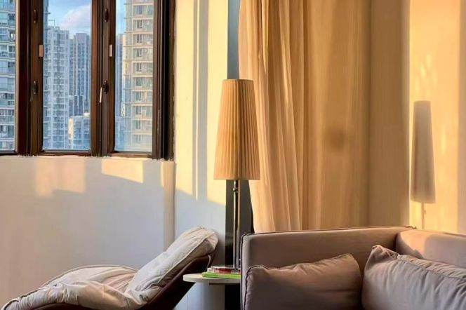 2BR Apartment in Jing'an (L7)