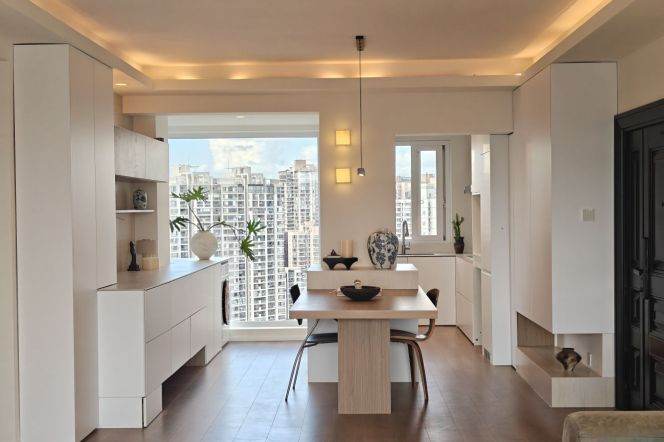 High-Floor 3BR Apartment in Jing'an (L7)
