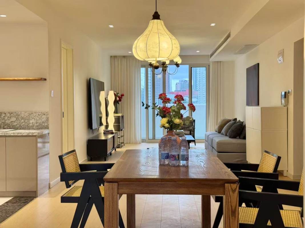 Housing image — Living Room