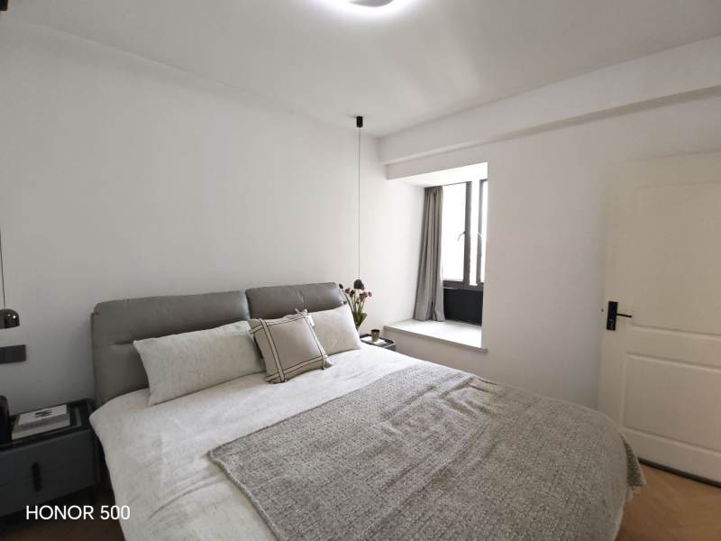 Housing image — Bedroom