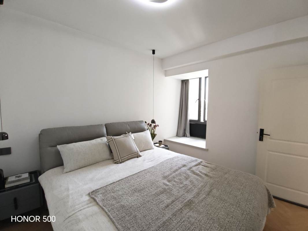 Housing image — Bedroom