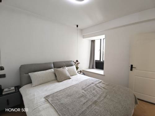 Housing image — Bedroom