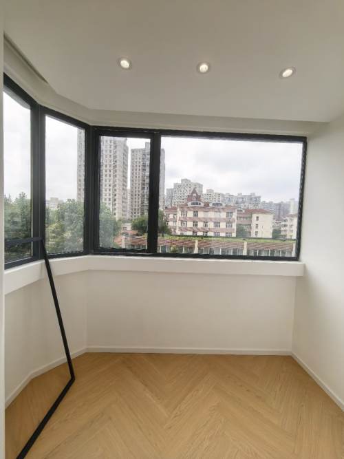 Housing image — Bedroom