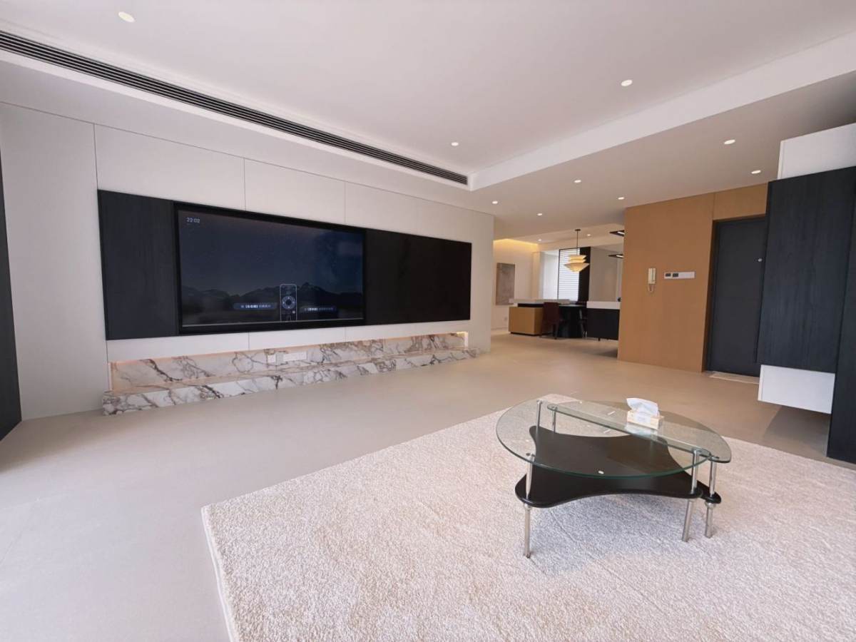 Housing image — Living Room