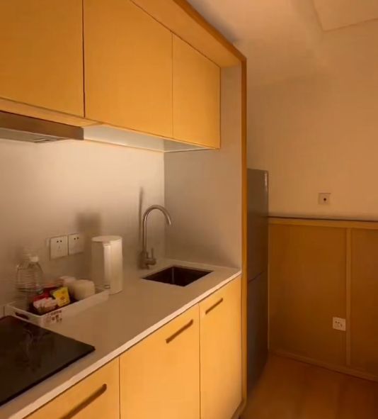 Housing image — Kitchen