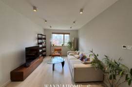 2BR Apartment in Jing'an (L7)