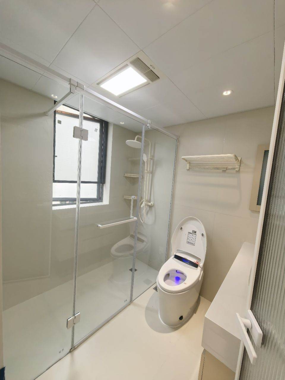 Housing image — Bathroom