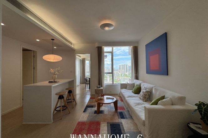 Spacious 1BR Apartment in Suzhou Creek North with River View (L13)