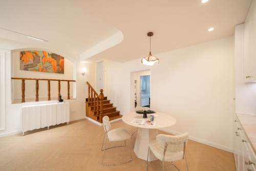 Housing image — Dining Area