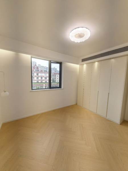 Housing image — Bedroom