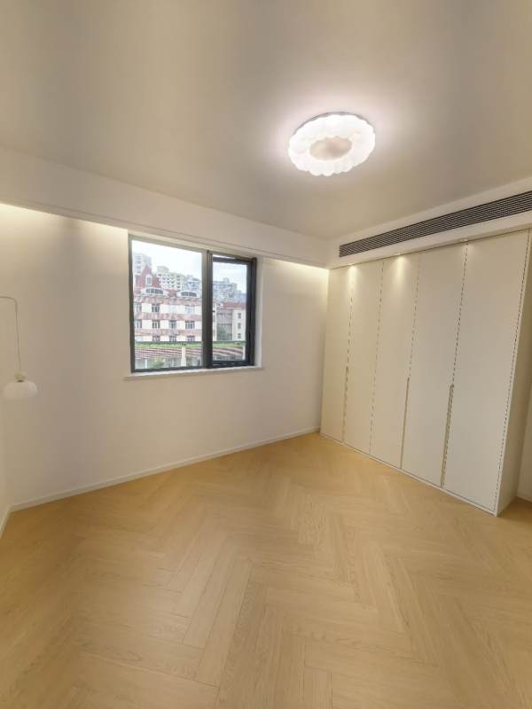 Housing image — Bedroom