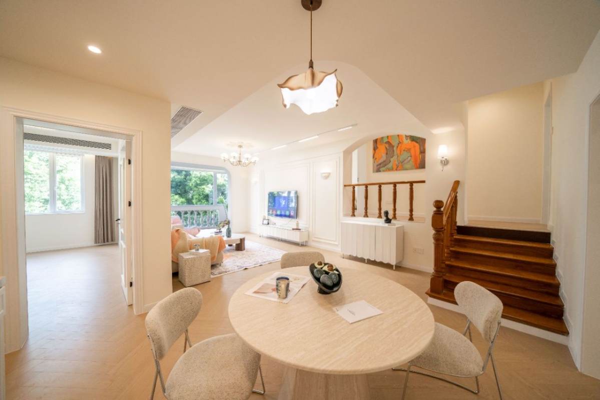 Housing image — Dining Area