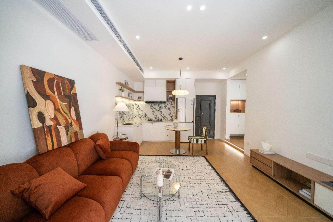 Housing image — Living Room