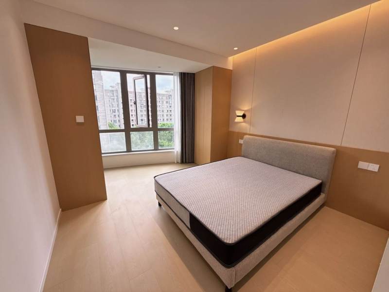 Housing image — Bedroom