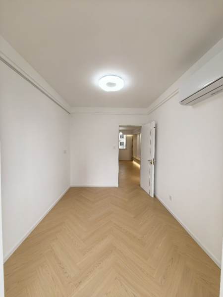 Housing image — Bedroom