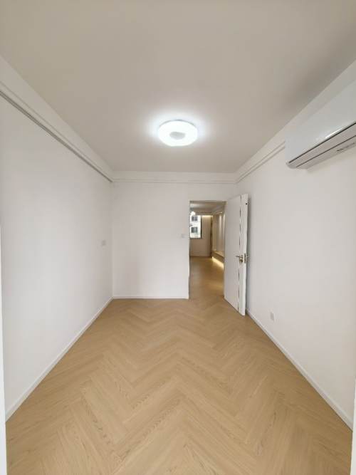 Housing image — Bedroom