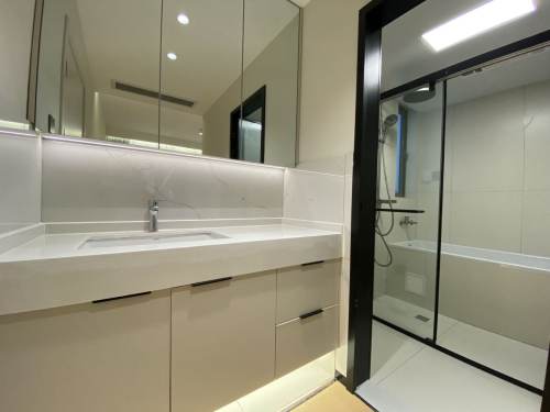 Housing image — Bathroom