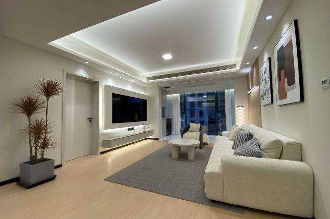3BR Apartment in Gubei with Floor-to-Ceiling Windows (L2/L15)