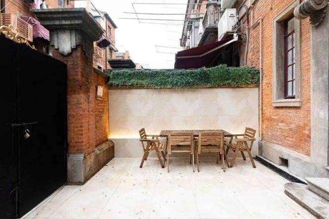 1BR Lane House at Jing'an Villa with Terrace (L2/L12/L13)