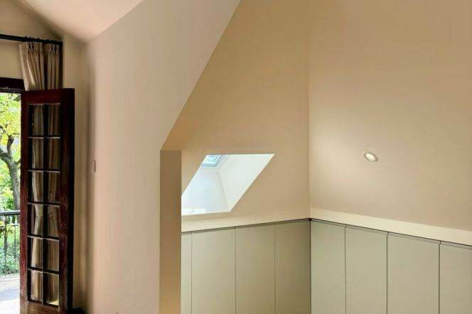 Spacious 1BR Apartment in Old Xuhui with Terrace