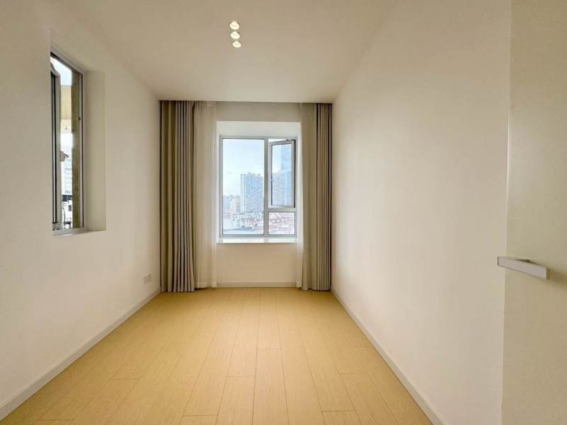 Housing image — Bedroom