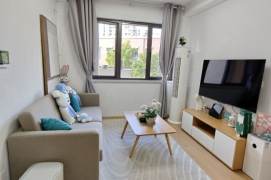 2BR Apartment near Shanghai Circus World Metro