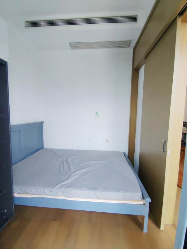 Housing image — Bedroom