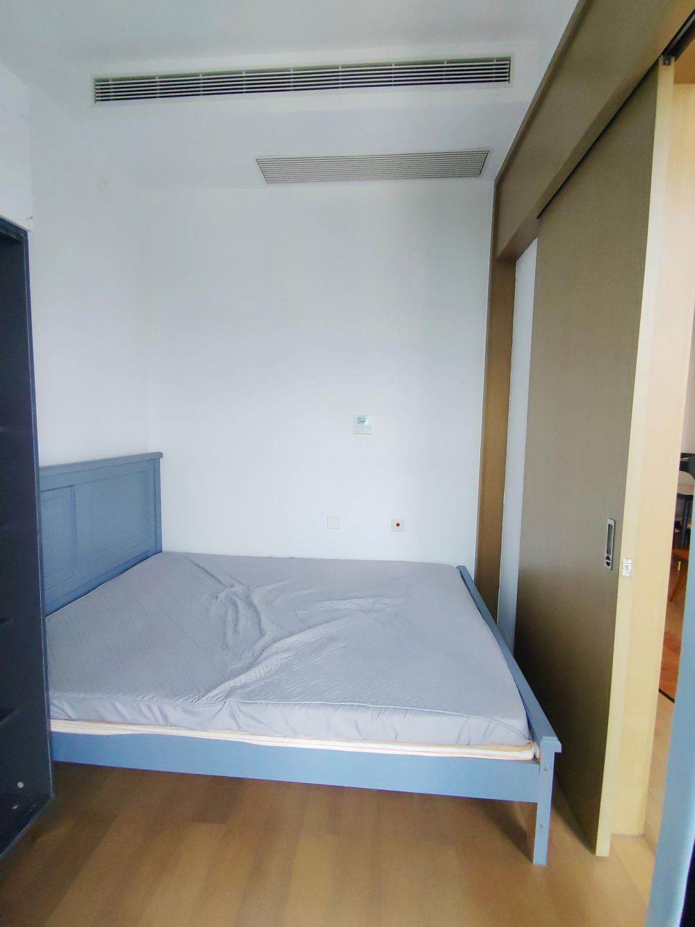 Housing image — Bedroom
