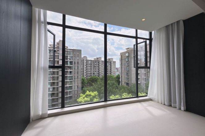 Spacious 3BR Apartment near Century Park with Floor-to-Ceiling Windows (L2/L7/L16/L18)