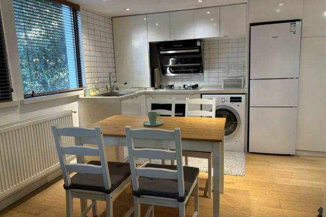 1BR Lane House in Old Xuhui (L1/L7)
