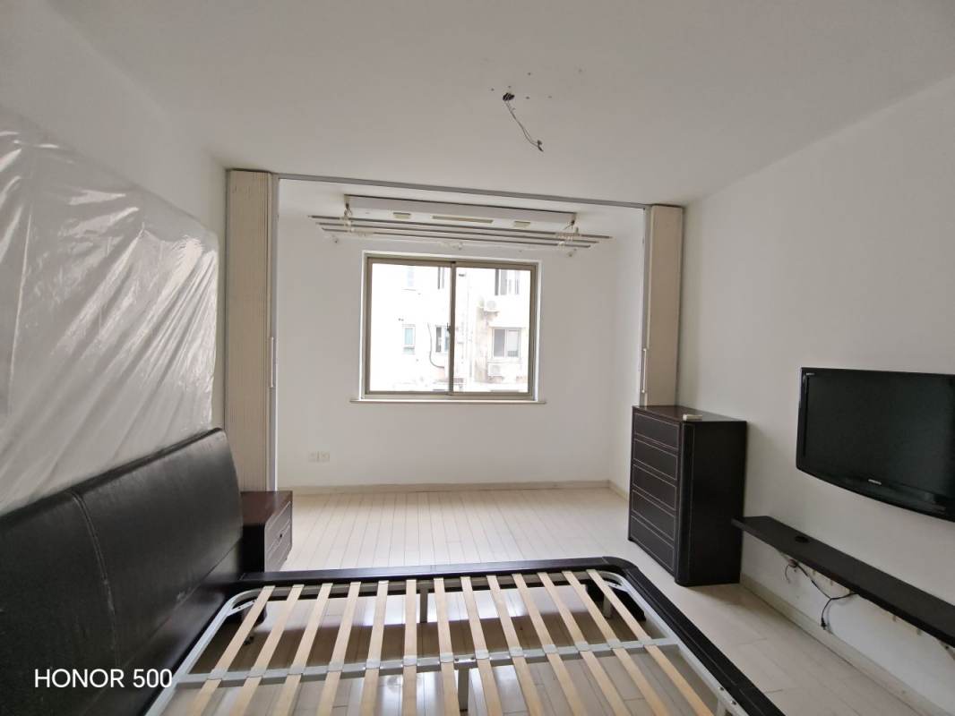 Housing image — Bedroom