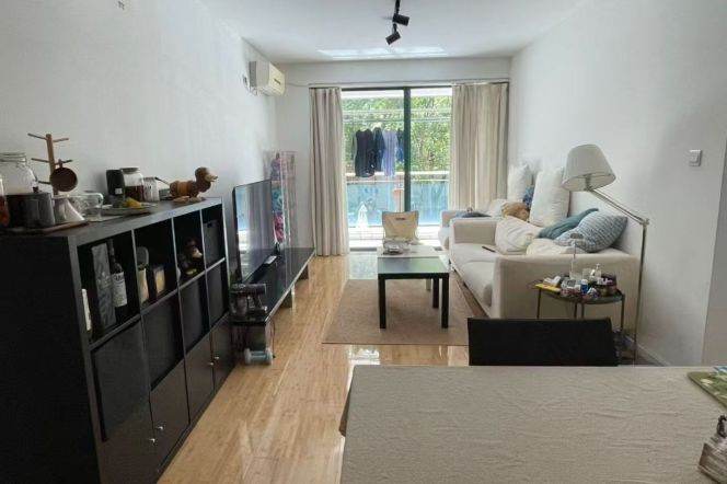 2BR Apartment at Oriental Manhattan (L1/L9/L11)
