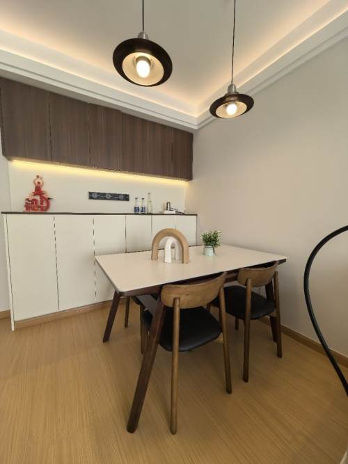Housing image — Dining Area