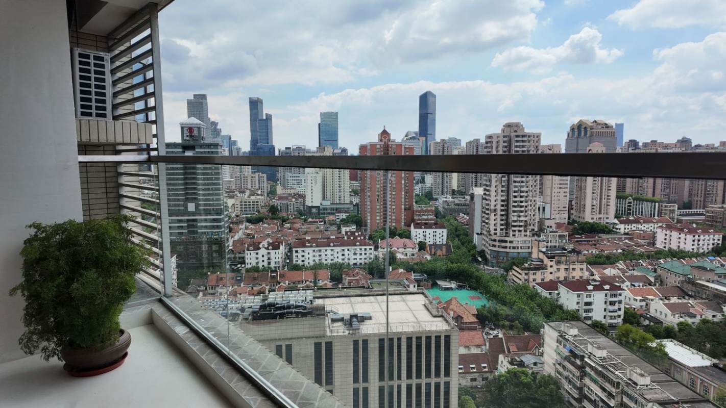 Housing image — Balcony