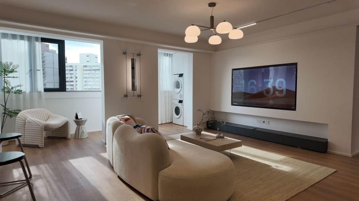 Housing image — Living Room