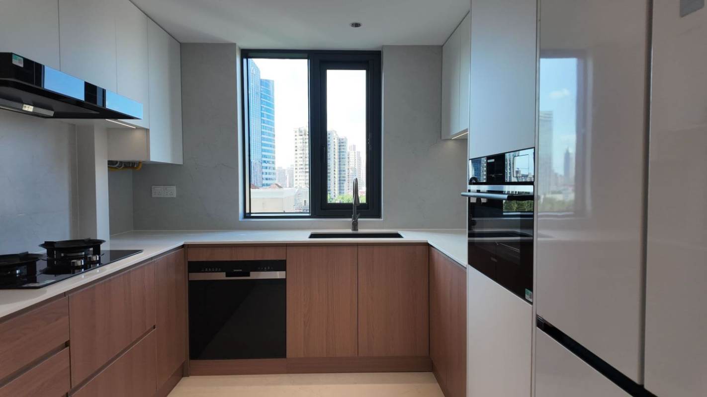 Housing image — Kitchen