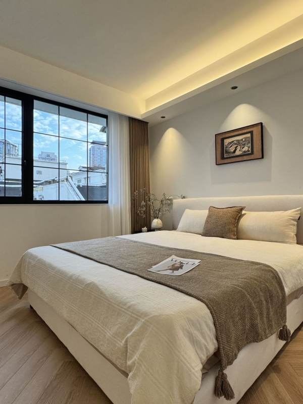 Housing image — Bedroom