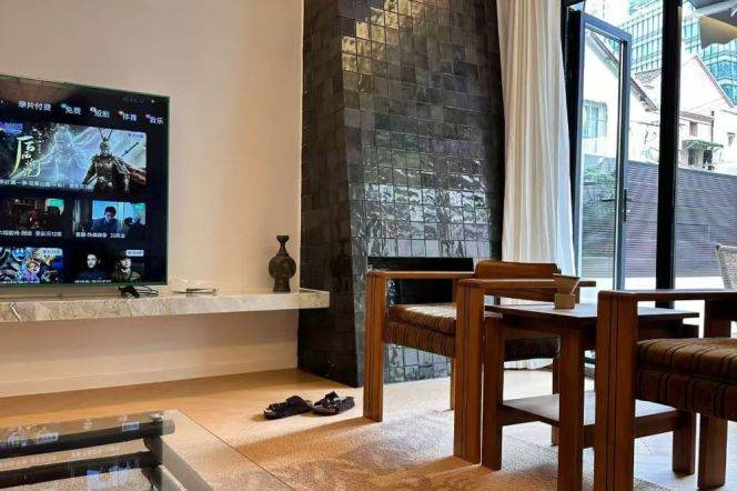 Spacious 1BR Heritage Apartment near Nanjing Xi Lu with Private Garden (L2/L12/L13)