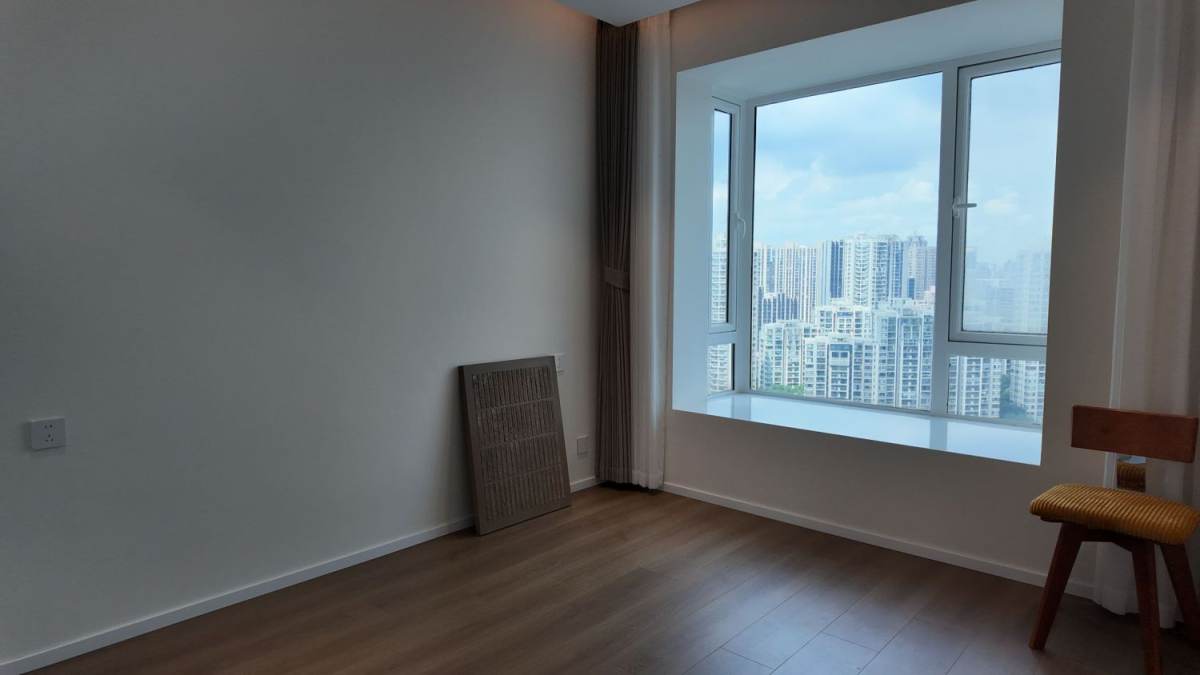 Housing image — Bedroom
