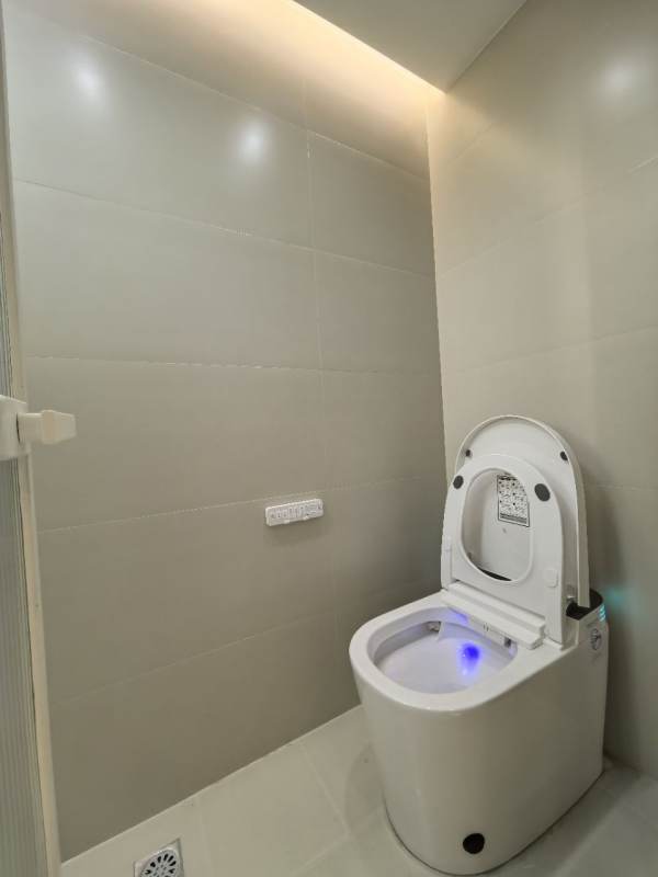 Housing image — Bathroom