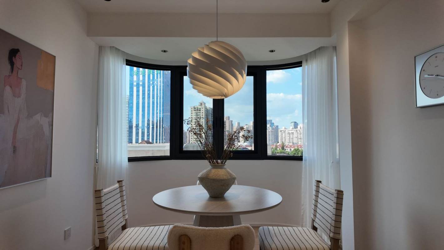 Housing image — Dining Area