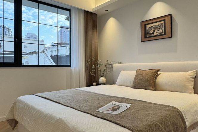 2BR Lane House in Jing'an with Terrace