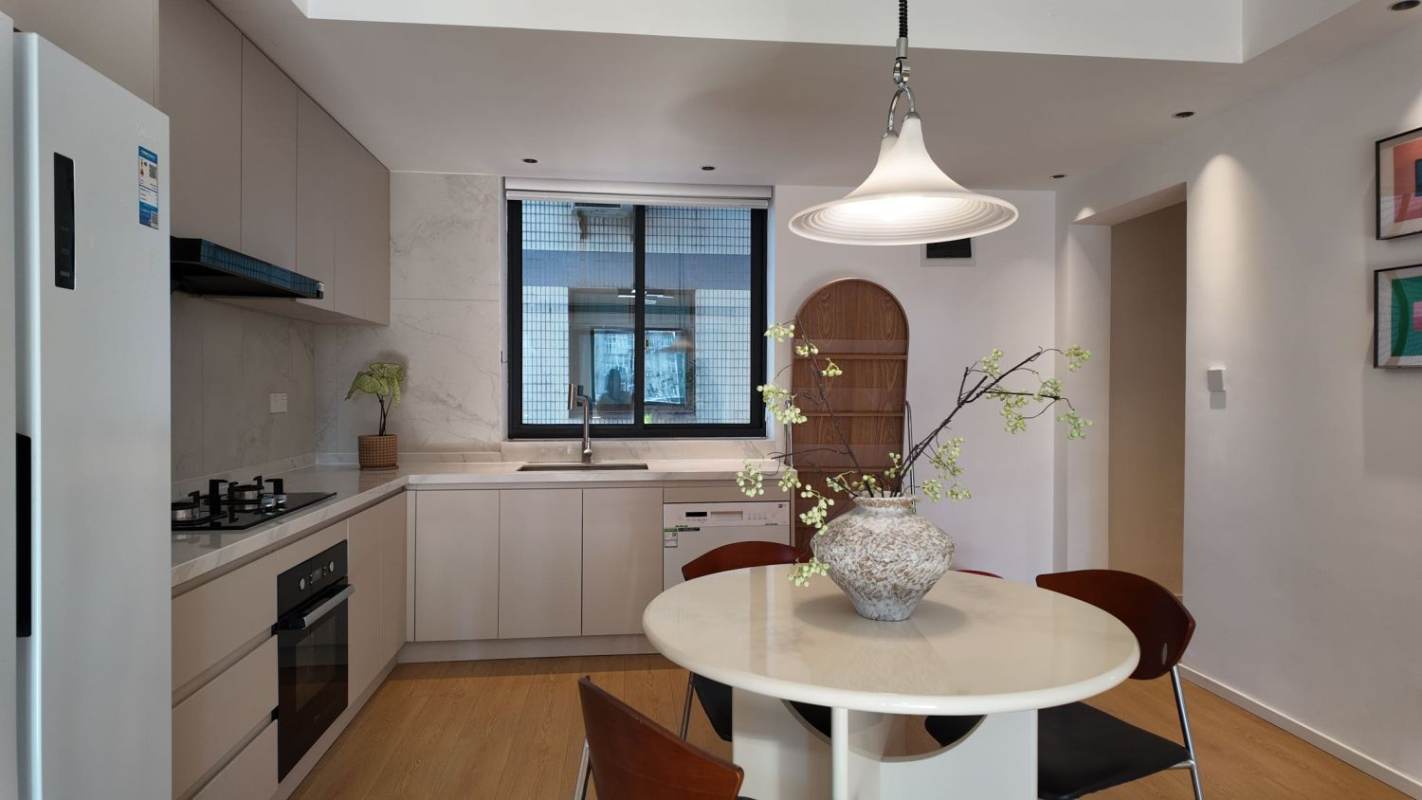 Housing image — Kitchen