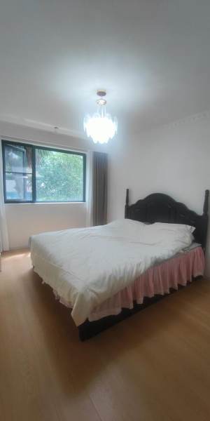 Housing image — Bedroom
