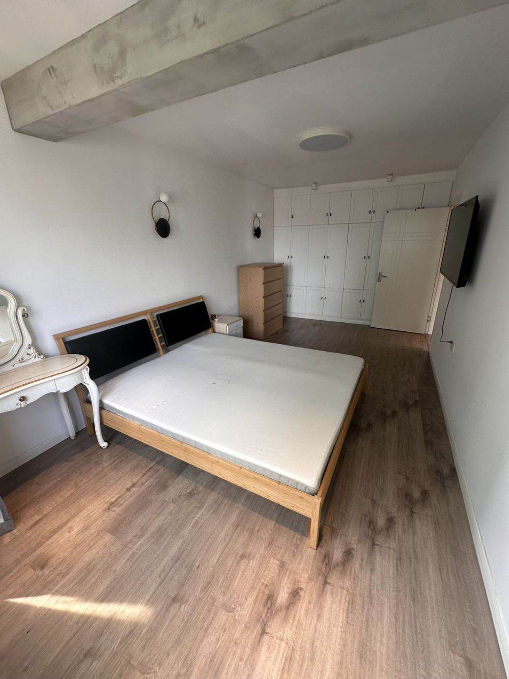 Housing image — Bedroom