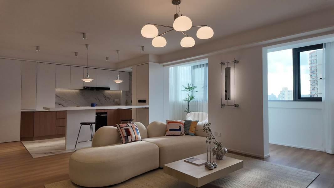 Housing image — Living Room
