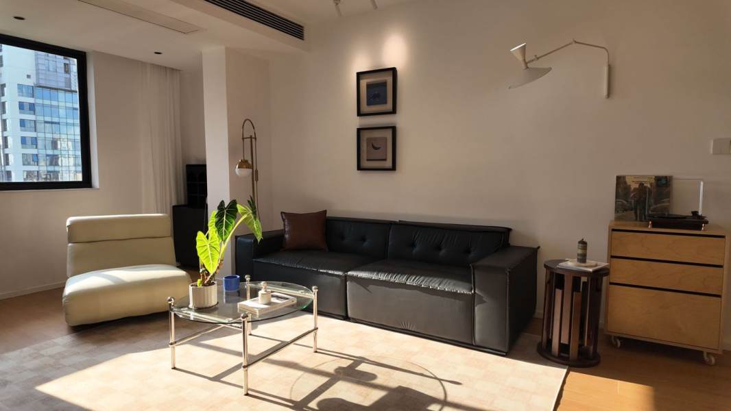 Housing image — Living Room